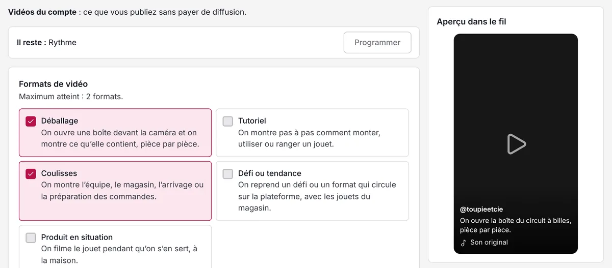 L’outil TikTok du jeu, onglet Configurer : les formats de vidéo, avec Déballage et Coulisses cochés et la définition de chaque format, et à droite l’aperçu d’une vidéo dans le fil, signée @toupieetcie, avec sa légende et la mention Son original.